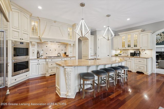 2471 Overglen Court, East Lansing, MI 48823