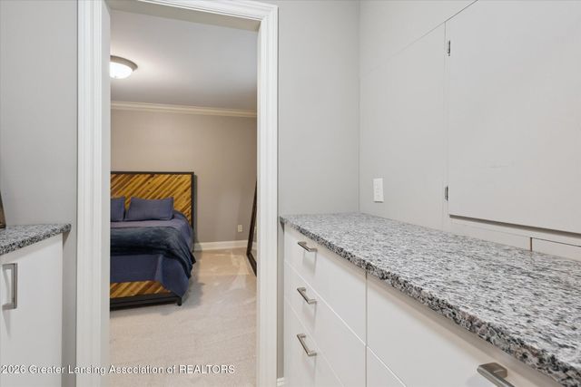 2471 Overglen Court, East Lansing, MI 48823