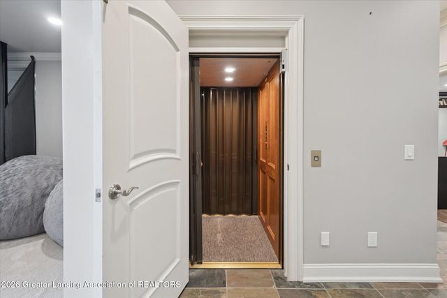 2471 Overglen Court, East Lansing, MI 48823