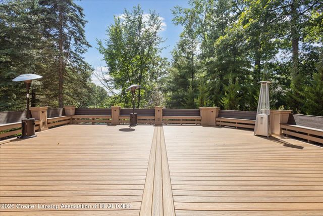 2471 Overglen Court, East Lansing, MI 48823