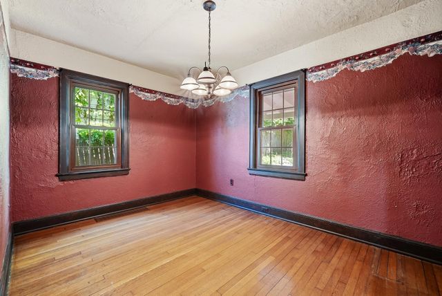274 Norway Avenue, Huntington, WV 25705
