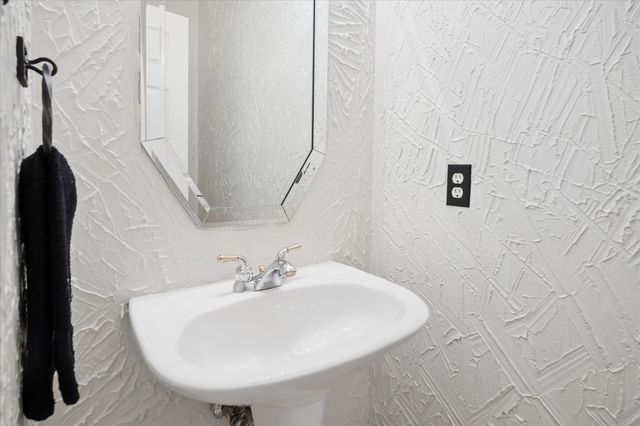 6120 Laurel Crest Lane, Sachse, TX 75048