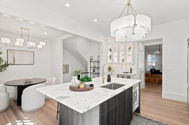 320 Shawmut Ave 1, Boston, MA 02118