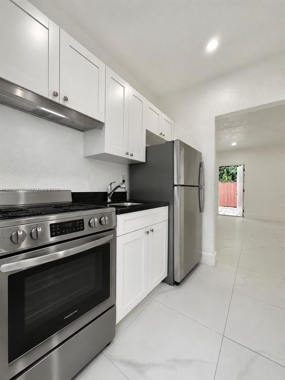 156 NW 62nd St 1, Miami, FL 33150