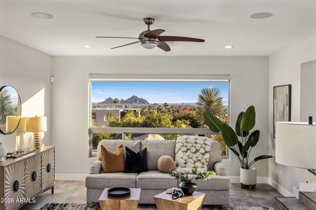 5518 E ROCKRIDGE Road, Phoenix, AZ 85018