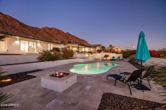 5518 E ROCKRIDGE Road, Phoenix, AZ 85018