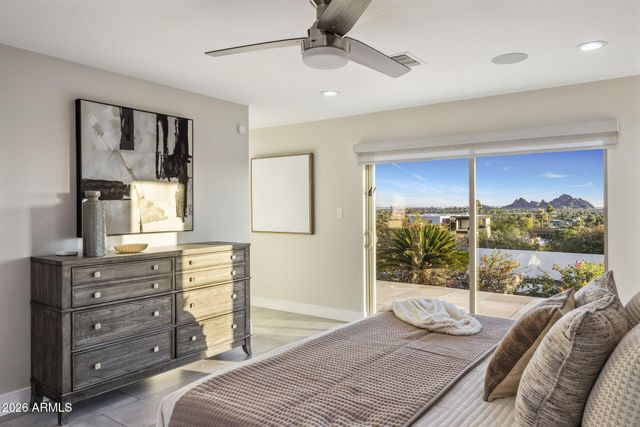 5518 E ROCKRIDGE Road, Phoenix, AZ 85018