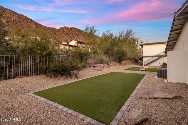 5518 E ROCKRIDGE Road, Phoenix, AZ 85018