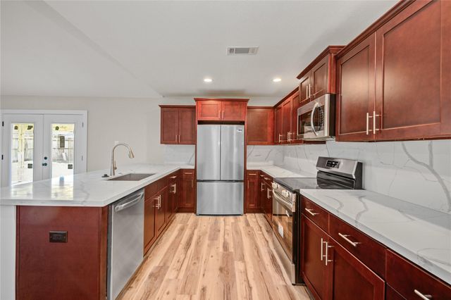 7327 Sunlight Lane, Houston, TX 77095