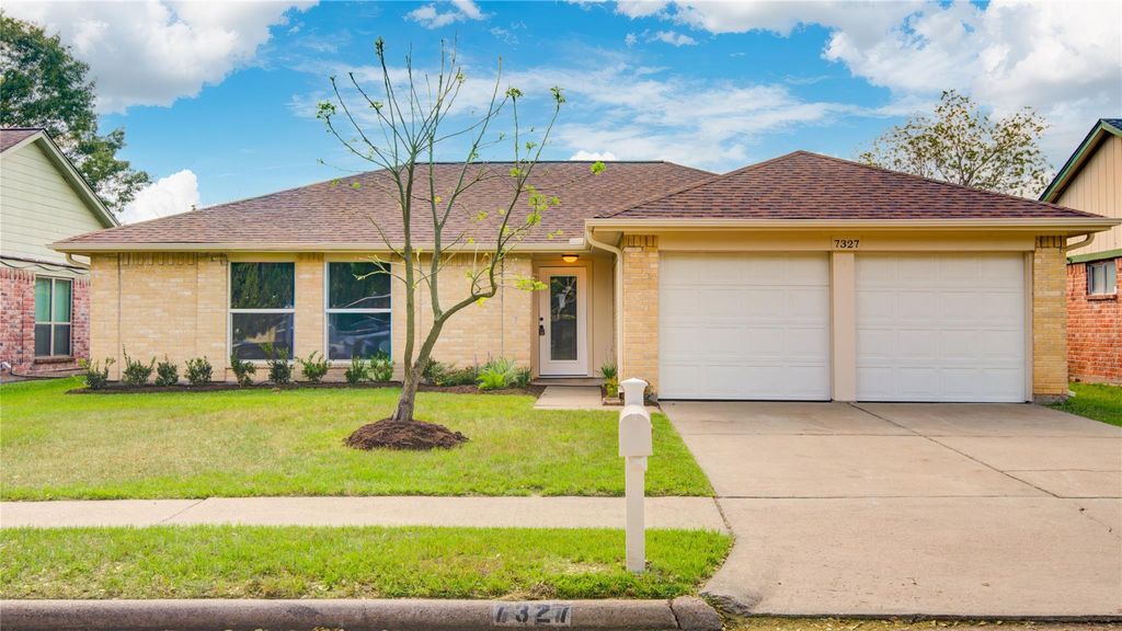 7327 Sunlight Lane, Houston, TX 77095