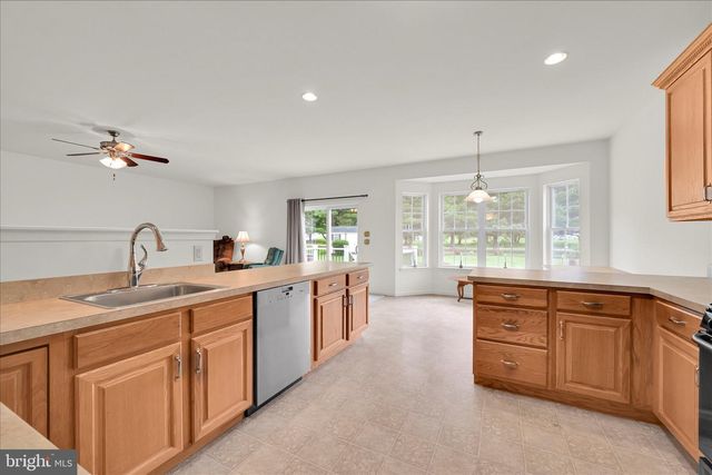 104 WALNUT DR W, Bernville, PA 19506