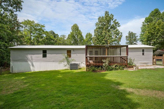 629 Woodland Trl, Sparta, TN 38583