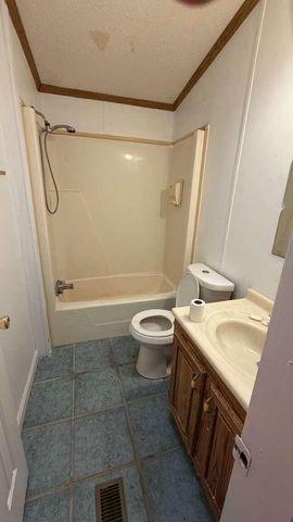 245 Golden Poppy Street, Bosque Farms, NM 87068