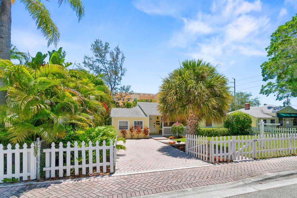 Image 26 of property listing at Address unavailable.