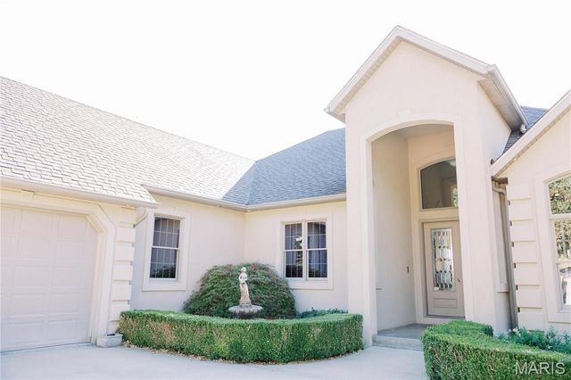 1602 Woodson Drive, Owensville, MO 65066