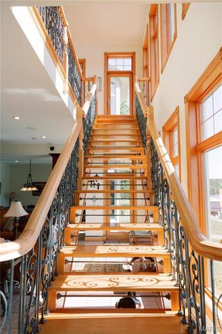 1602 Woodson Drive, Owensville, MO 65066