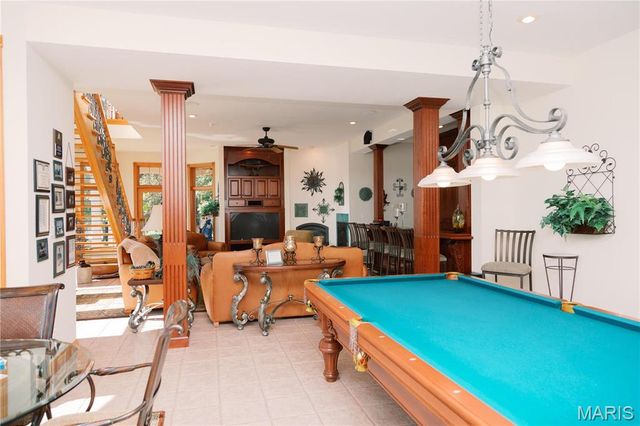 1602 Woodson Drive, Owensville, MO 65066