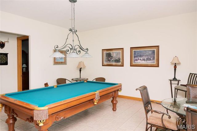 1602 Woodson Drive, Owensville, MO 65066