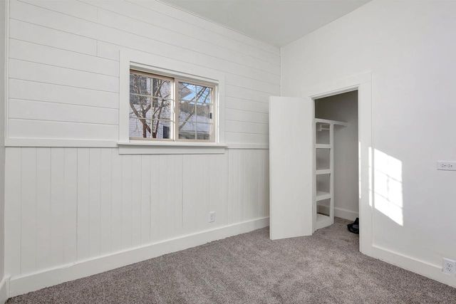 236 W SOUTH PARK AVENUE, Oshkosh, WI 54902