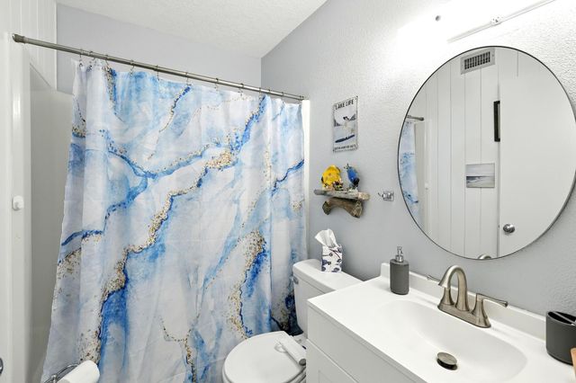 100 Edgewater Drive 39, Livingston, TX 77351