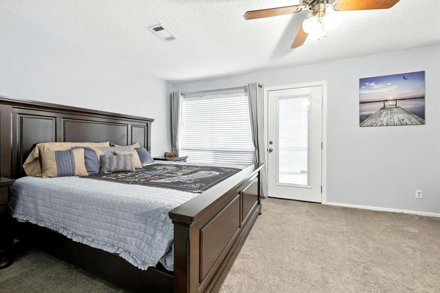 100 Edgewater Drive 39, Livingston, TX 77351