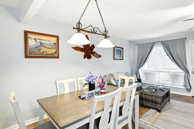 100 Edgewater Drive 39, Livingston, TX 77351