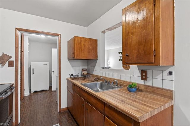 724 S Westgrove RD, Virginia Beach, VA 23455