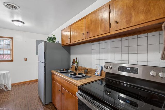 724 S Westgrove RD, Virginia Beach, VA 23455