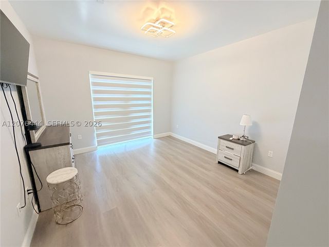1938 Jackson St 202, Hollywood, FL 33020