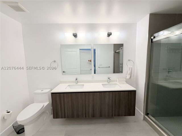 1938 Jackson St 202, Hollywood, FL 33020