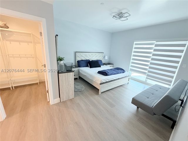 1938 Jackson St 202, Hollywood, FL 33020