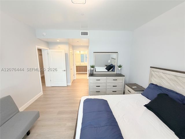1938 Jackson St 202, Hollywood, FL 33020