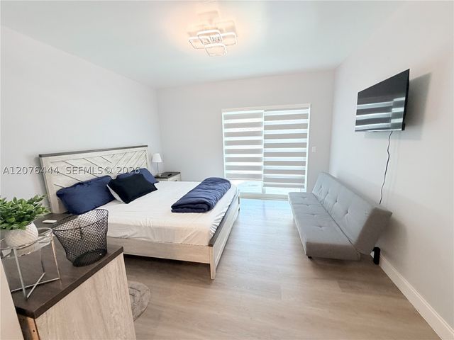 1938 Jackson St 202, Hollywood, FL 33020