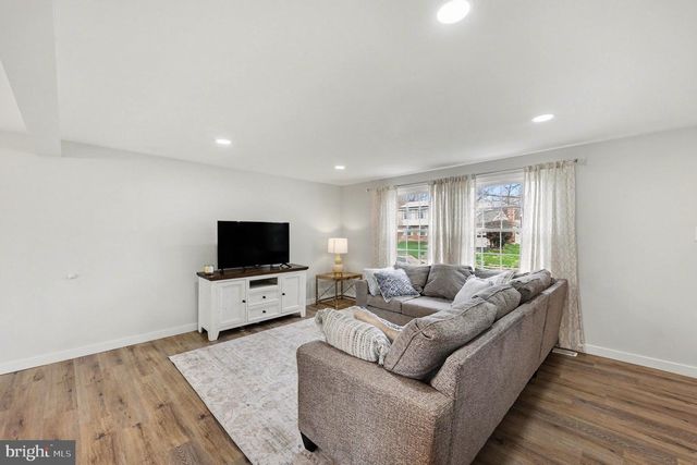 9205 FRIAR RD, Fort Washington, MD 20744