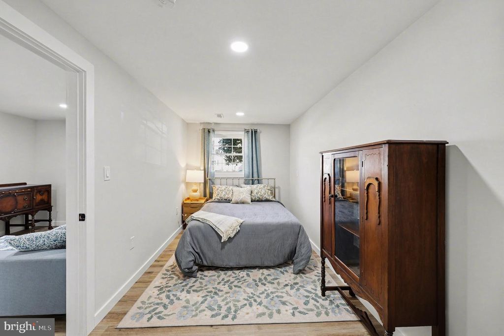 Image 11 of property listing at 9205 FRIAR RD, Fort Washington, MD 20744