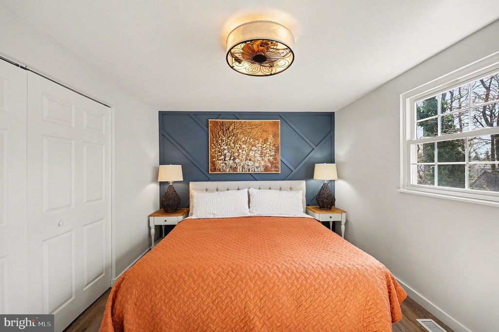 Image 13 of property listing at 9205 FRIAR RD, Fort Washington, MD 20744