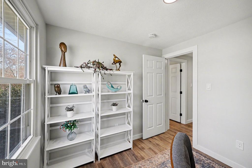 Image 17 of property listing at 9205 FRIAR RD, Fort Washington, MD 20744