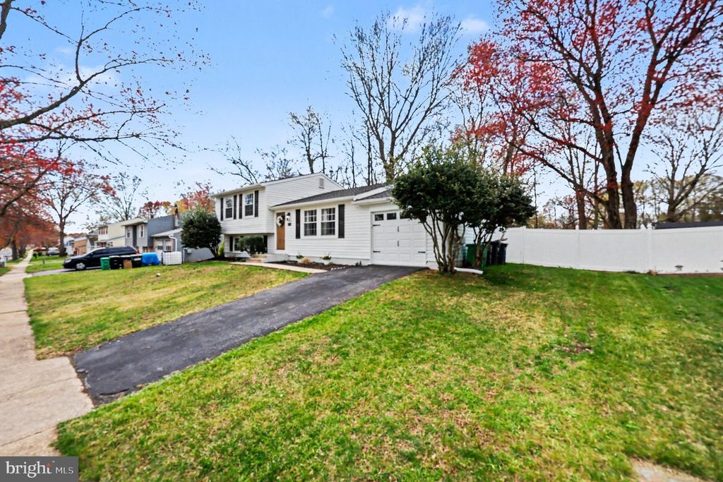 Image 22 of property listing at 9205 FRIAR RD, Fort Washington, MD 20744