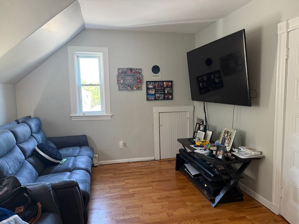 80 E Division 2, Braintree, MA 02184