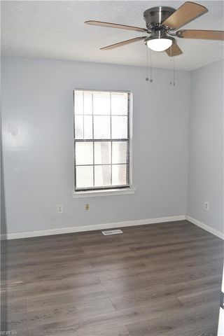 304 Circuit Ln Unit B, Newport News, VA 23608