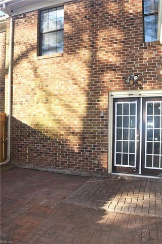 304 Circuit Ln Unit B, Newport News, VA 23608