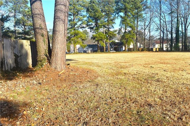 304 Circuit Ln Unit B, Newport News, VA 23608