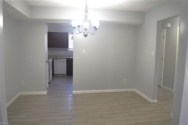 304 Circuit Ln Unit B, Newport News, VA 23608