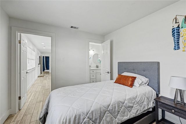 111 Caribbean Dr, Corpus Christi, TX 78418