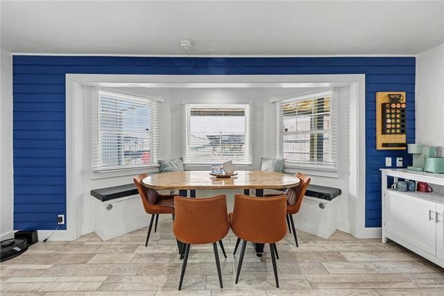 111 Caribbean Dr, Corpus Christi, TX 78418