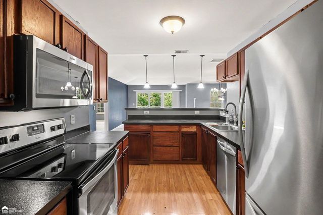 4011 Hampton Ridge Boulevard, Genoa Twp, MI 48843