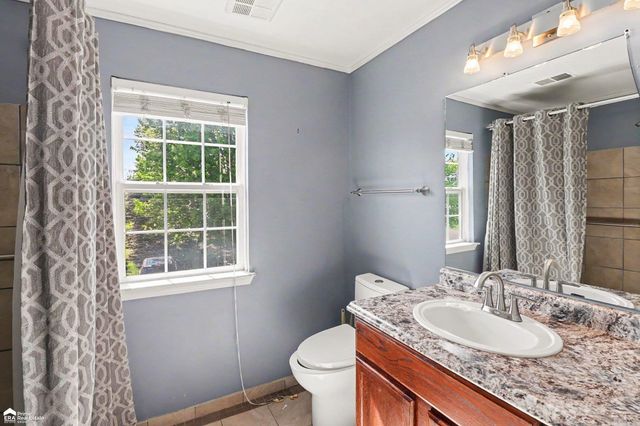 4011 Hampton Ridge Boulevard, Genoa Twp, MI 48843