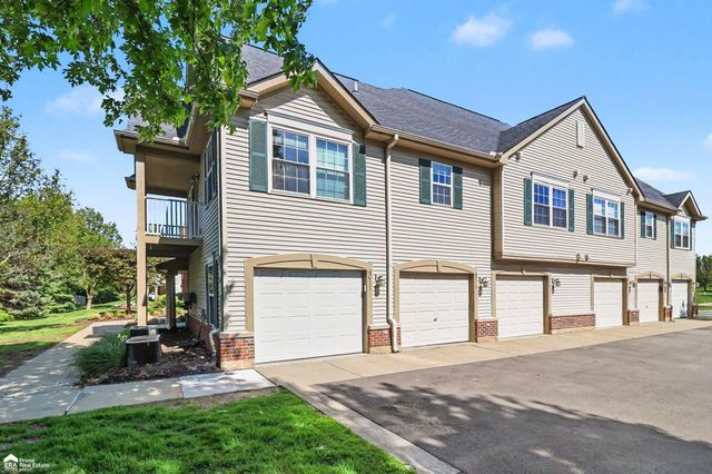 4011 Hampton Ridge Boulevard, Genoa Twp, MI 48843