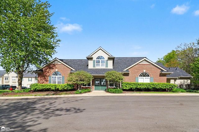 4011 Hampton Ridge Boulevard, Genoa Twp, MI 48843