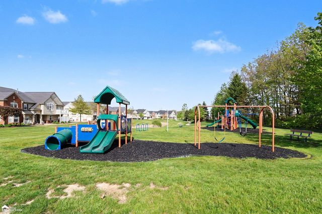 4011 Hampton Ridge Boulevard, Genoa Twp, MI 48843
